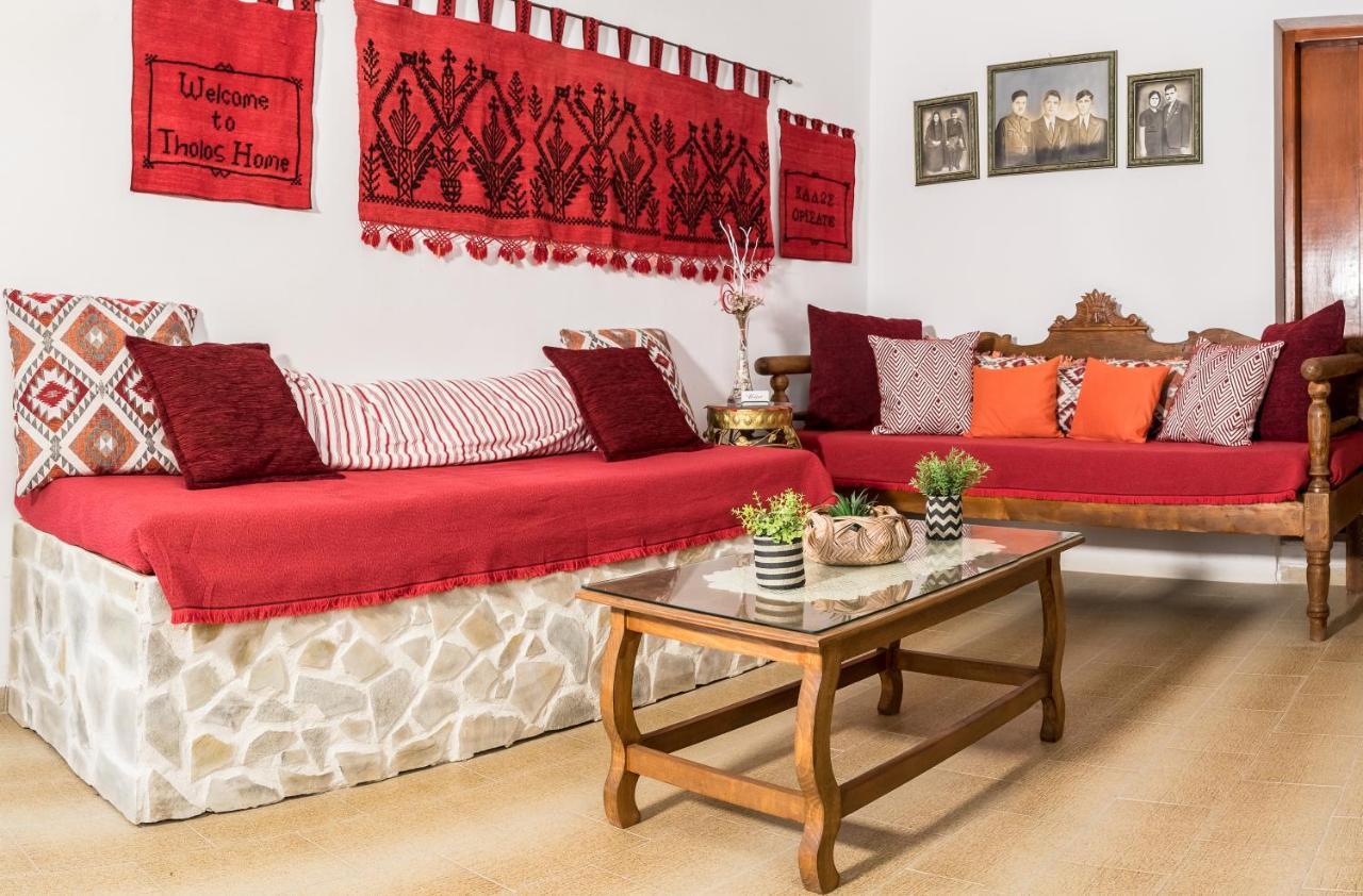 Tholos Arkhondiki Bagian luar foto